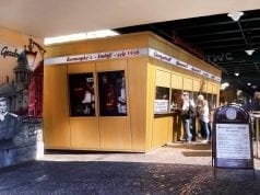 Beste Currywurst Berlins-Konnopke Imbiss