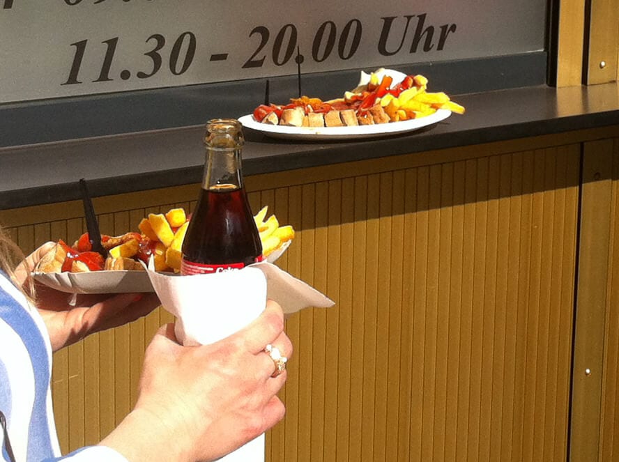 Beste Currywurst Berlins &ndash; Konnopke in der Sch&ouml;nhauser Allee
