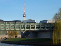 bootstour-berlin-spree-berliner-fernsehturm