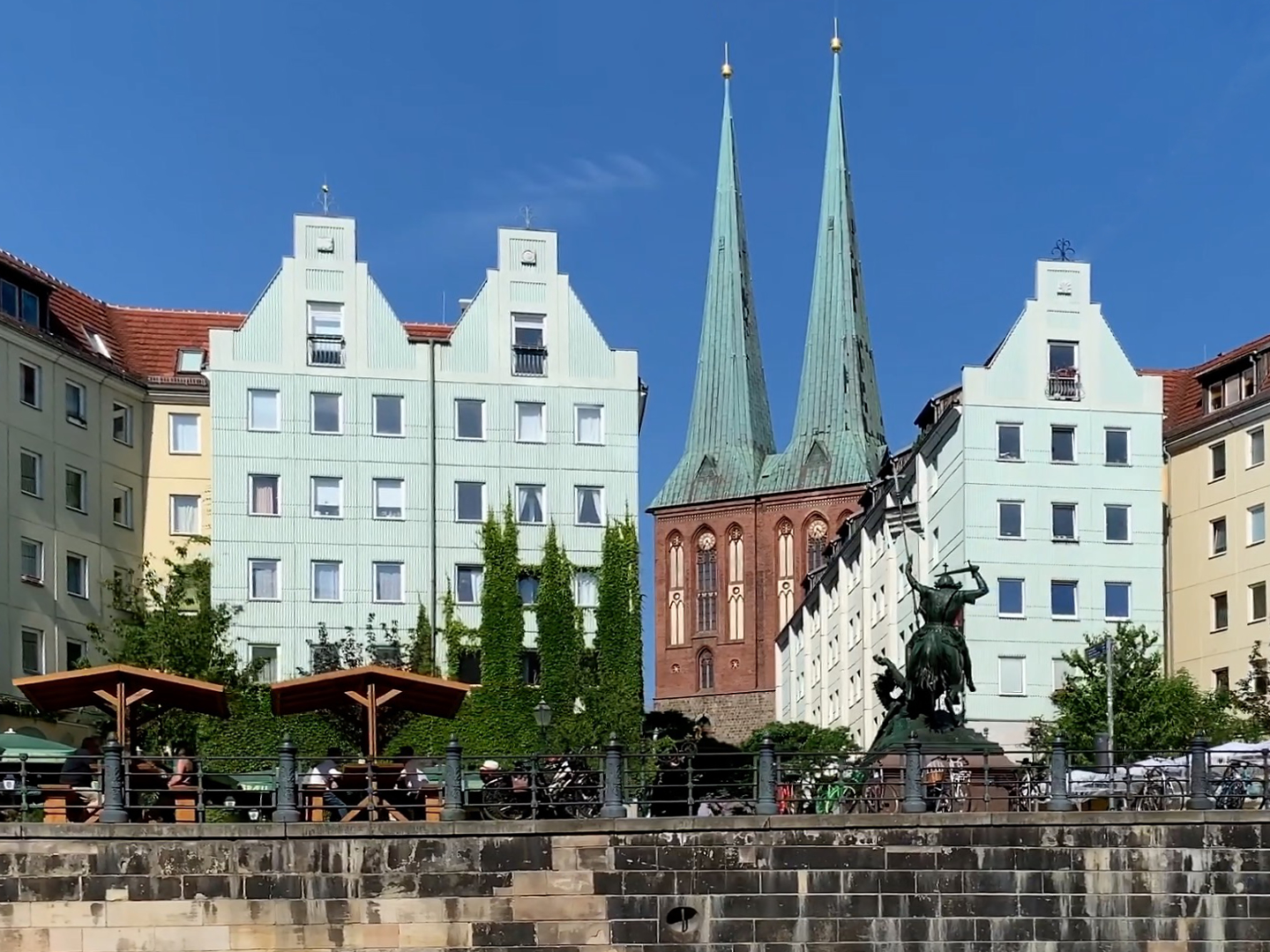 Bootstour Berlin Spree Nikolaiviertel