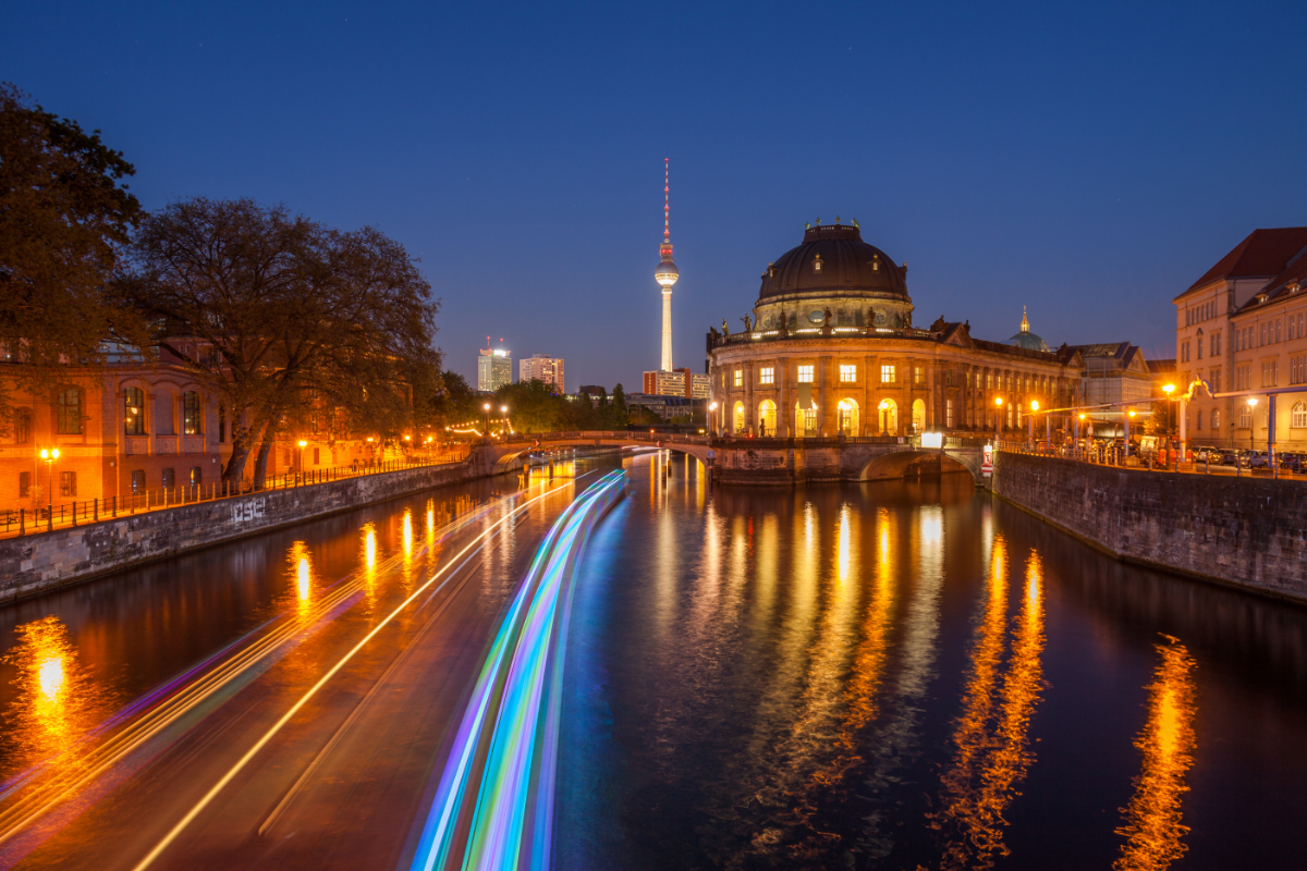 Bootstour Berlin Spree Bode Museum Am Abend